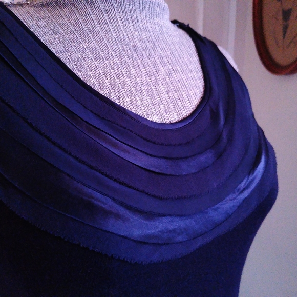 BANANA REPUBLIC Navy Blue Dress with Layered Satin Neckline - Picture 3 of 7